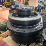 Aftermarket final drive compatible 353-0608 353-0607 228-3238 with Caterpillar 374F excavator